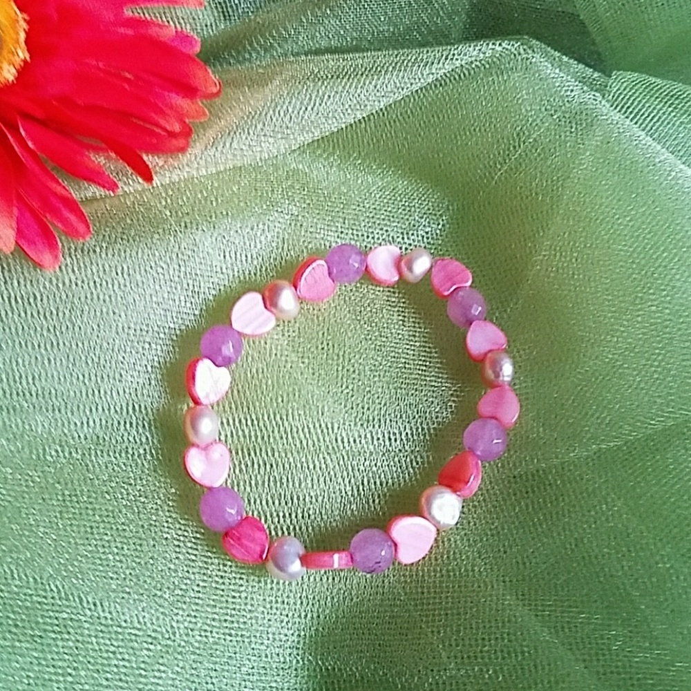 Pink shell heart and pearl bracelet with amethyst